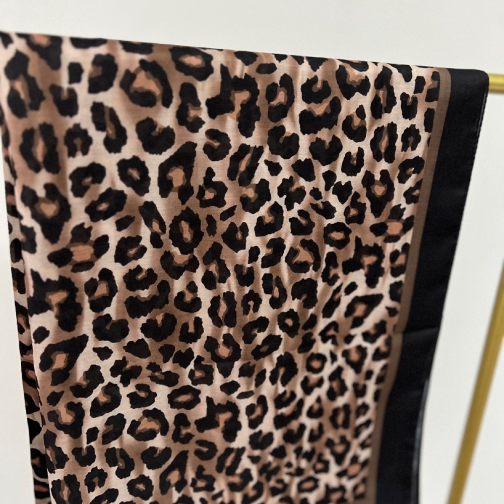 Leopar Desen Bambu Jakar Şal Leopar Desen Bambu Jakar Şal